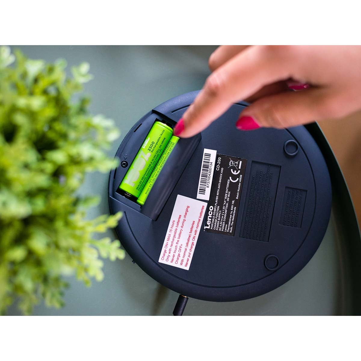 Portable CD MP3 player with anti-shock Black