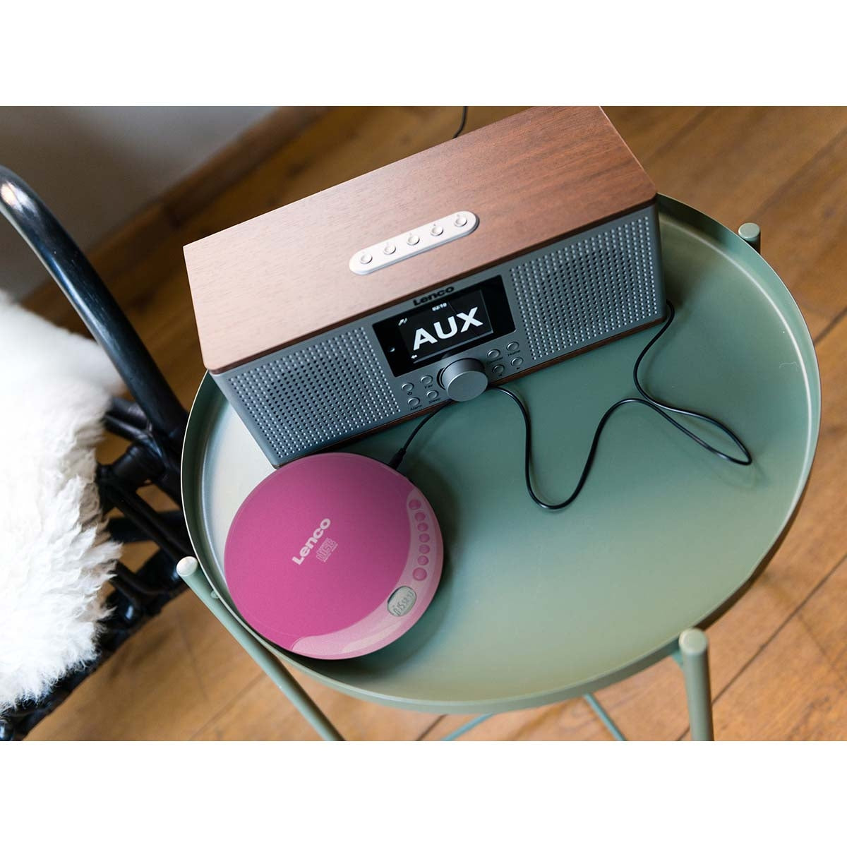 Portable CD player with charge function Pink