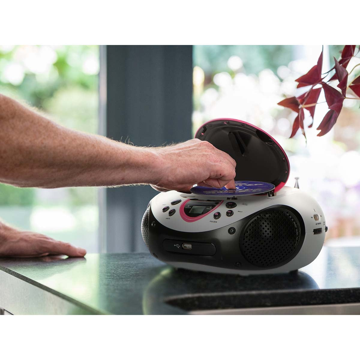 Portable FM Radio CD and USB player Pink