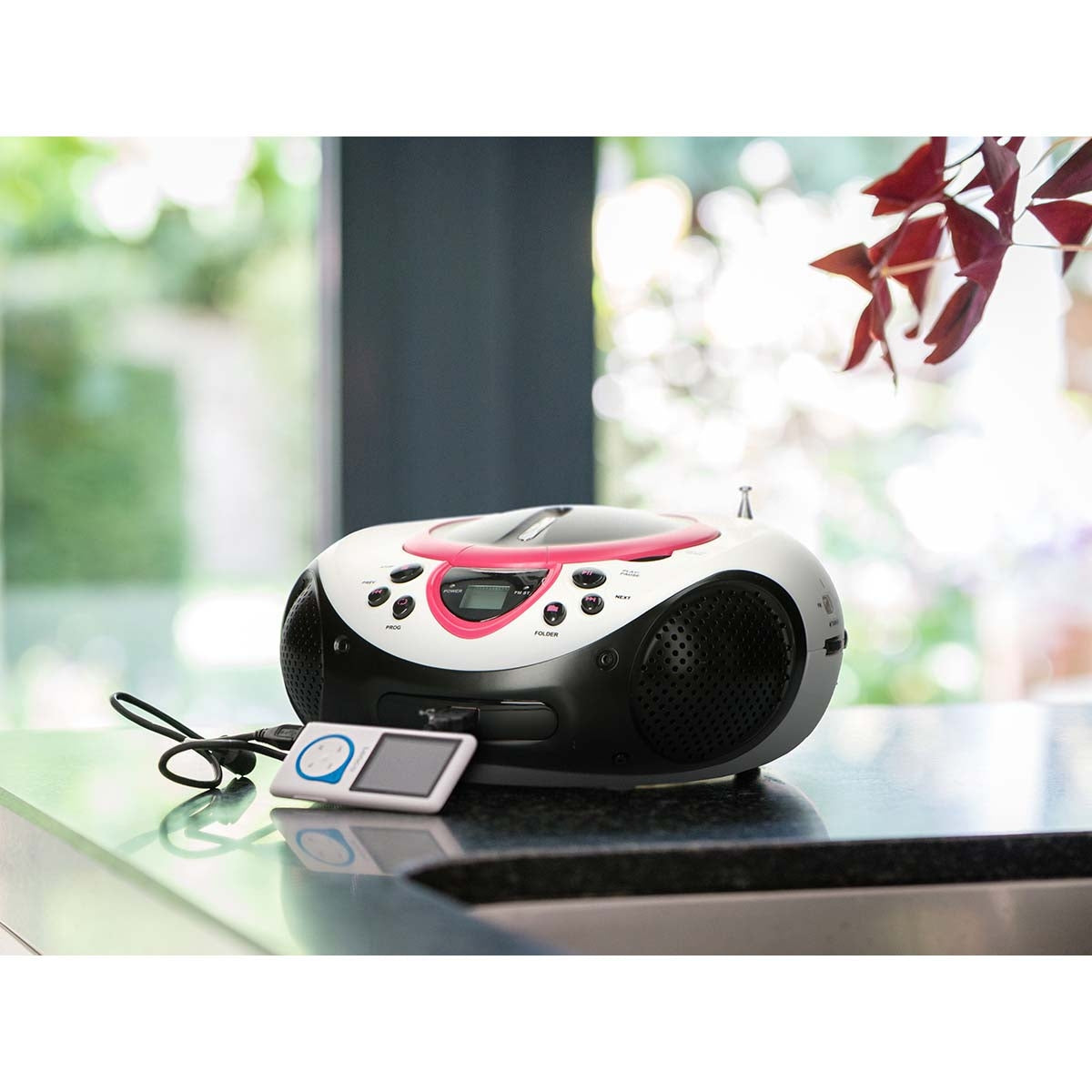 Portable FM Radio CD and USB player Pink