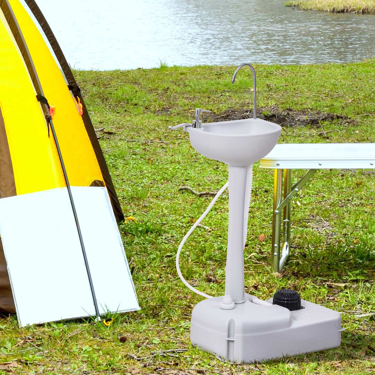 Portable Hand Sink Garden Outdoor Camping Voyager with Towel Rack Water Tank 17L Foot Pump 51 x 33.5 x 103 cm Gray