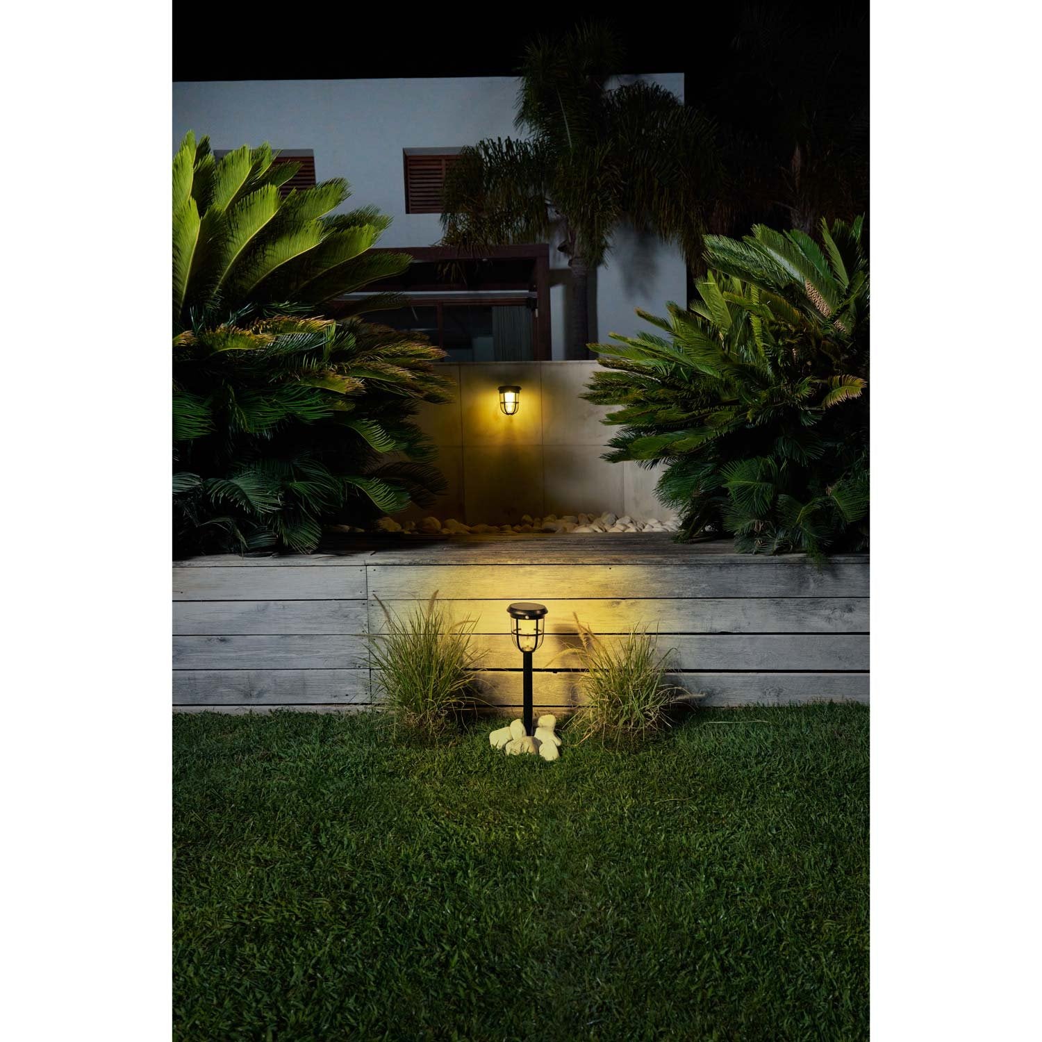 Radii Garden lamp Solar Ultra Efficient LED 250lm Black