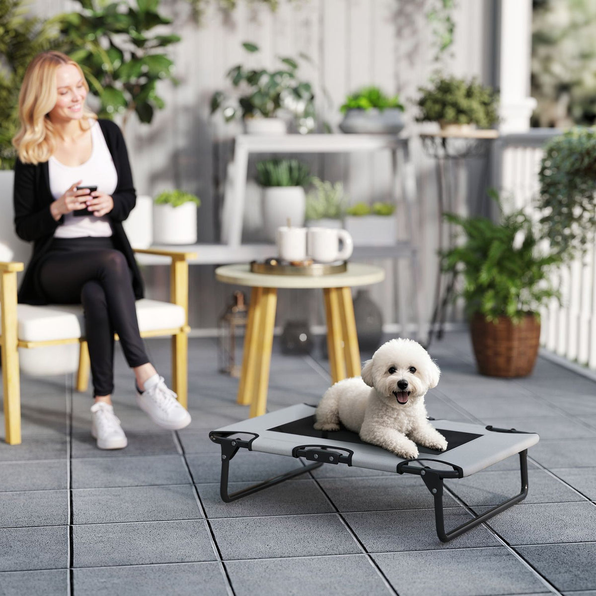 Raised Dog Bed Foldable Pet Bed Outdoor Dog Lounger with Mesh Design Breathable for Small and Medium Dogs Light Gray Oxford 75 x 51 x 18 cm |