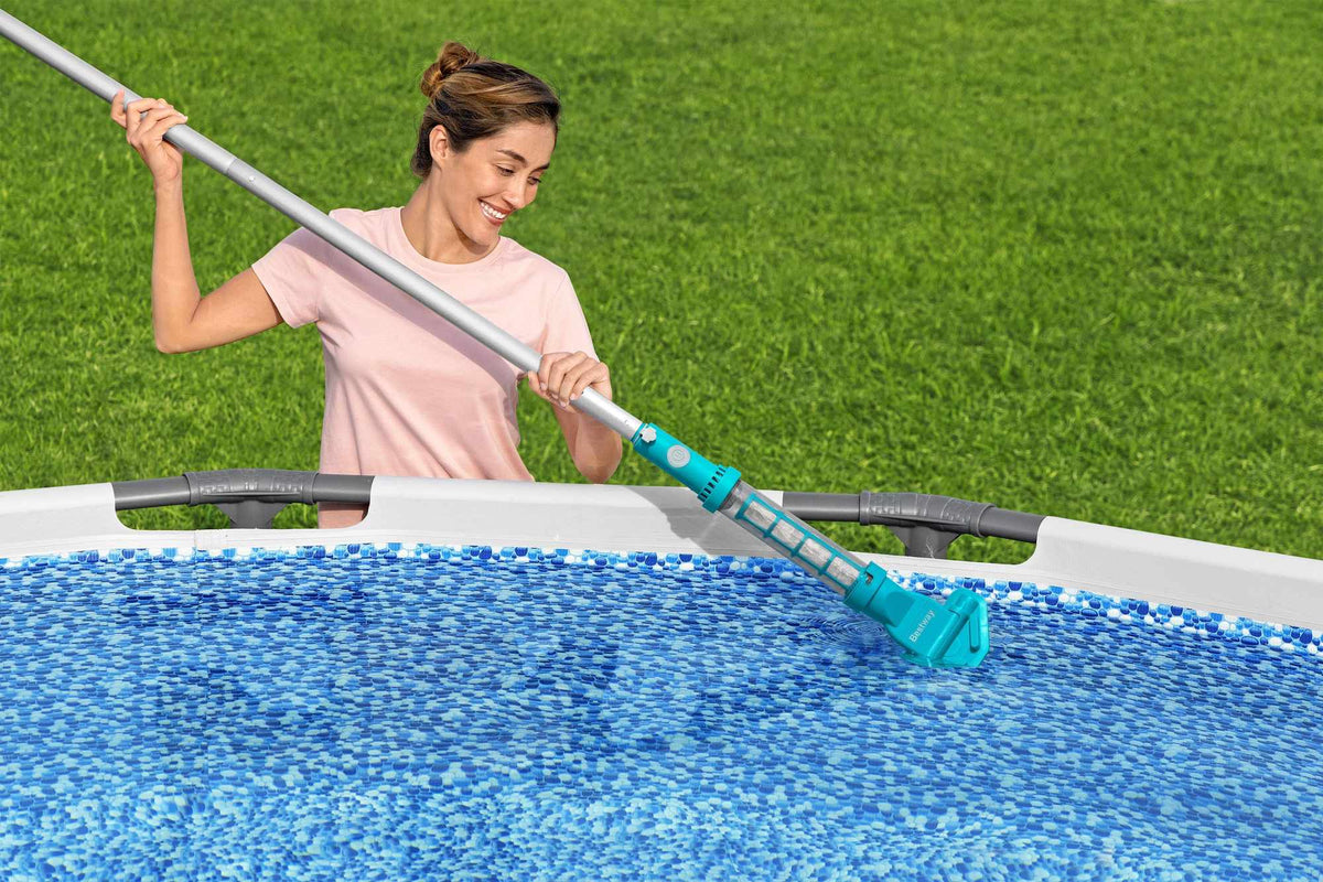 Rechargeable Pool Vacuum with Interchangeable Heads