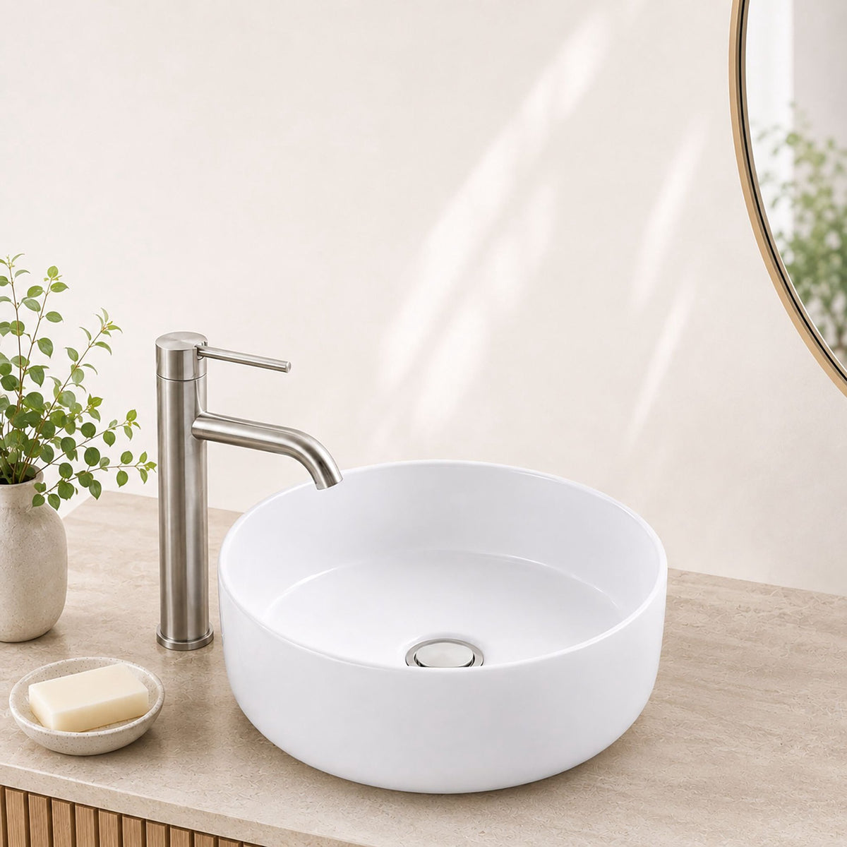 Round White Ceramic Countertop Basin, 40.5 x 40.5 cm