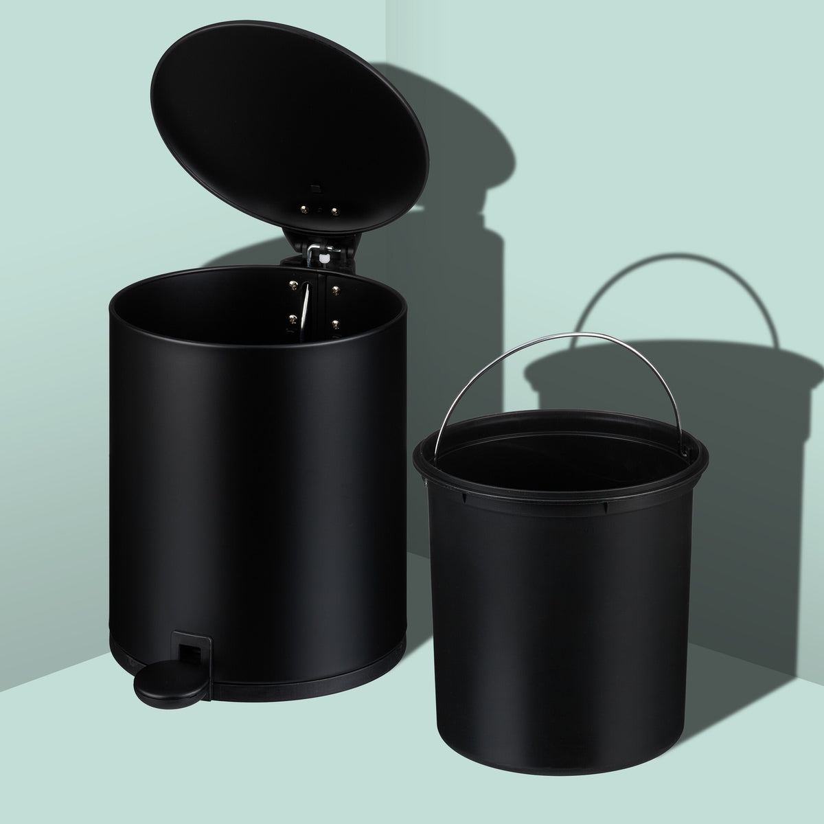 Round cosmetic container 5 l