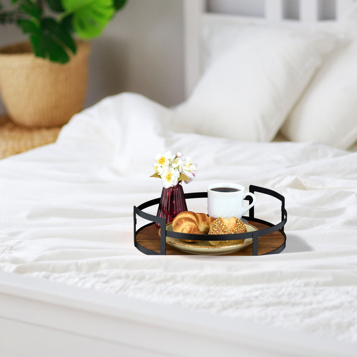 Round tray in wood and iron