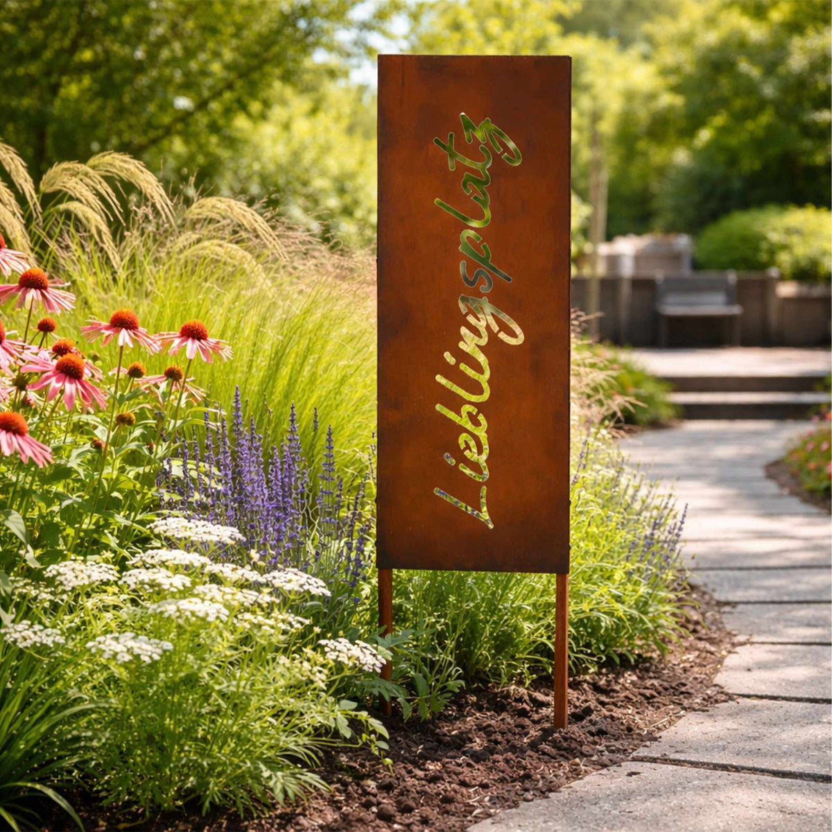 Rust-Patina Garden Stake – Weatherproof Decorative Ornament