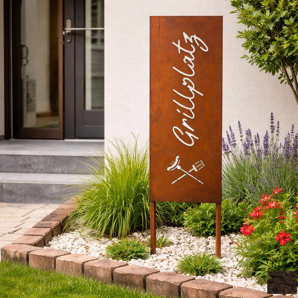 Rust Patina Garden Stake – Weatherproof Decorative Ornament