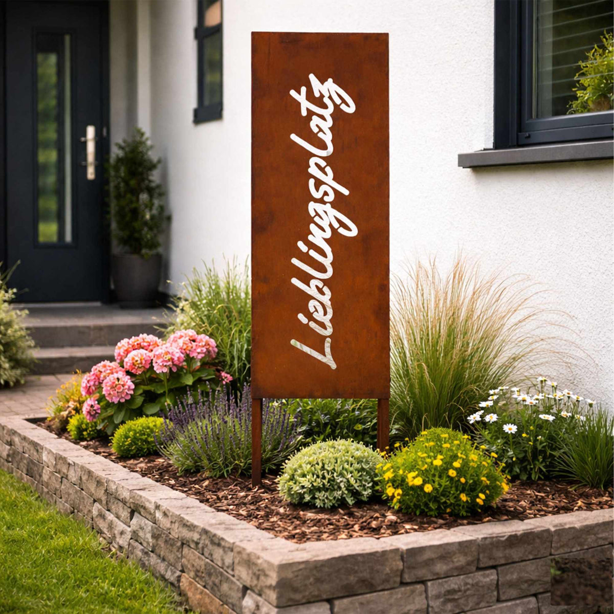 Rust-Patina Garden Stake – Weatherproof Decorative Ornament