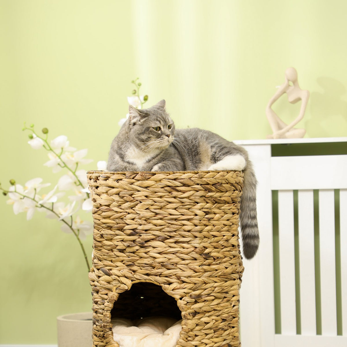 Scratching Barrel Cat Tower 73Cm 3-Level Cushion Water Hyacinth Steel Light Brown
