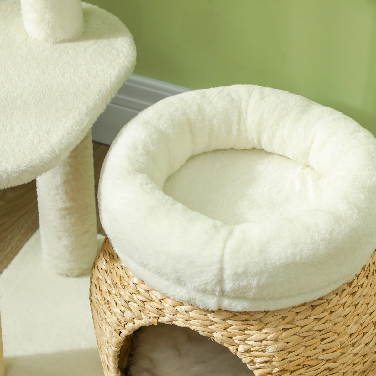Scratching post 79 cm cat tree with cat cave, bed, play balls, cat scratching post with sisal scratching posts, for cats up to 5 kg, cream white