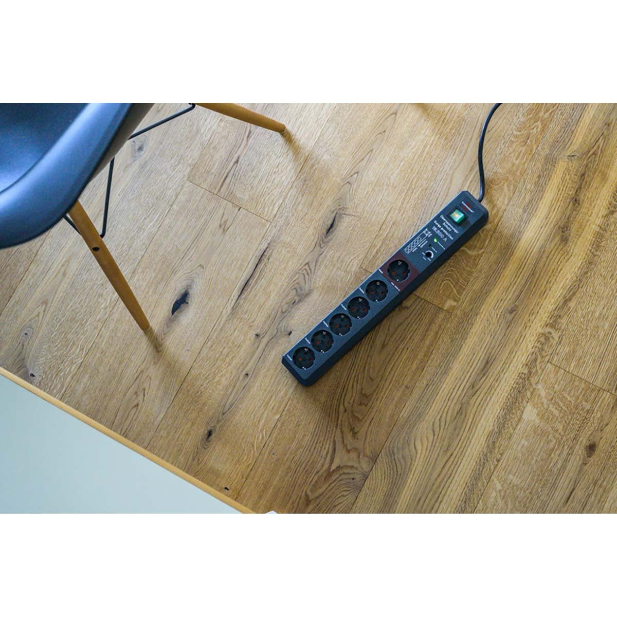 Secure-Tec, 6-way branch socket with surge protection and Main-Follow function (3m cable and switch) TYPE F