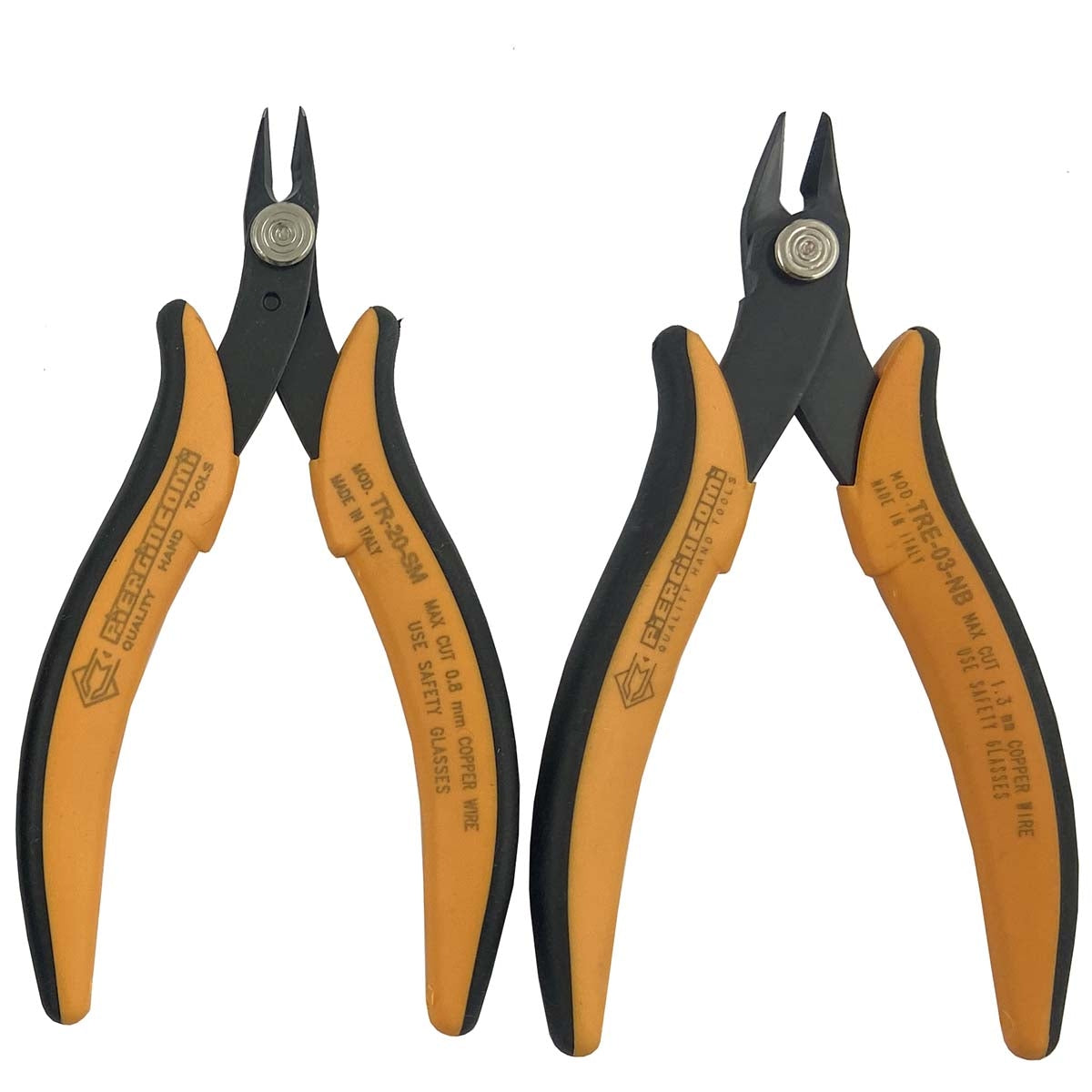 Set consisting of 2 cutters