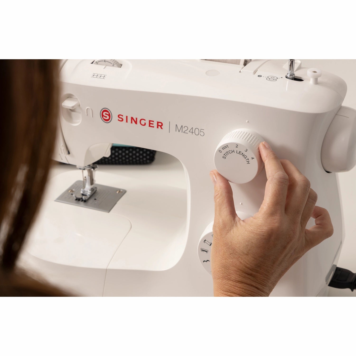 Sewing machine M2405 8 Stitches