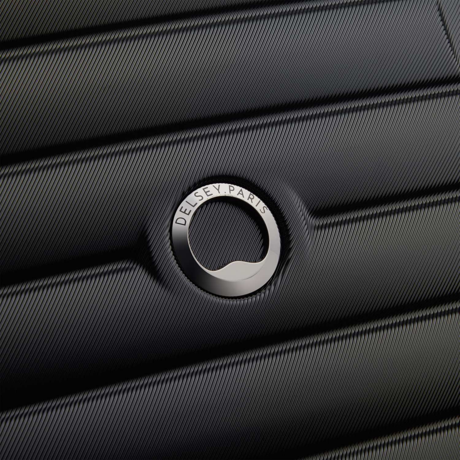 Shadow 5.0 Suitcase 66 Black