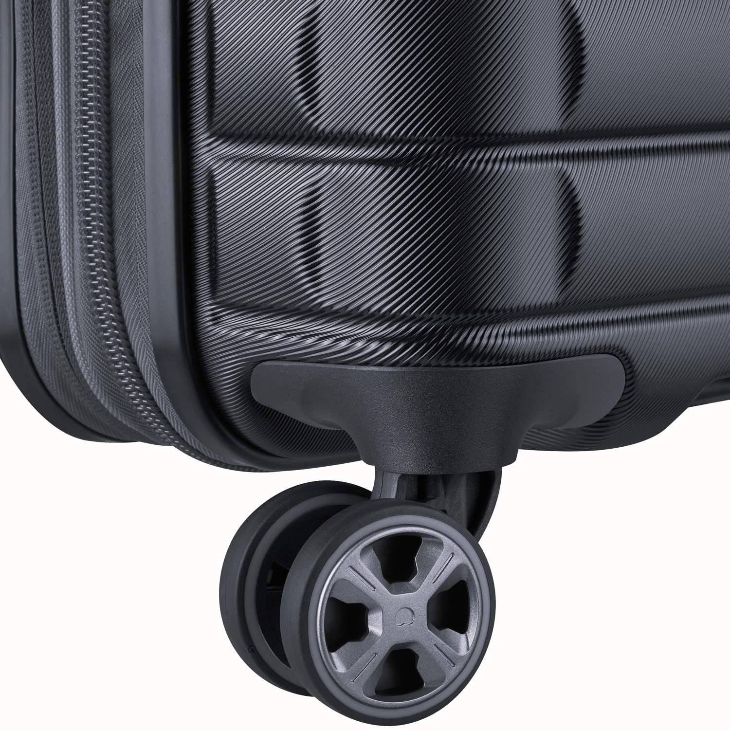 Shadow 5.0 Suitcase 66 Black
