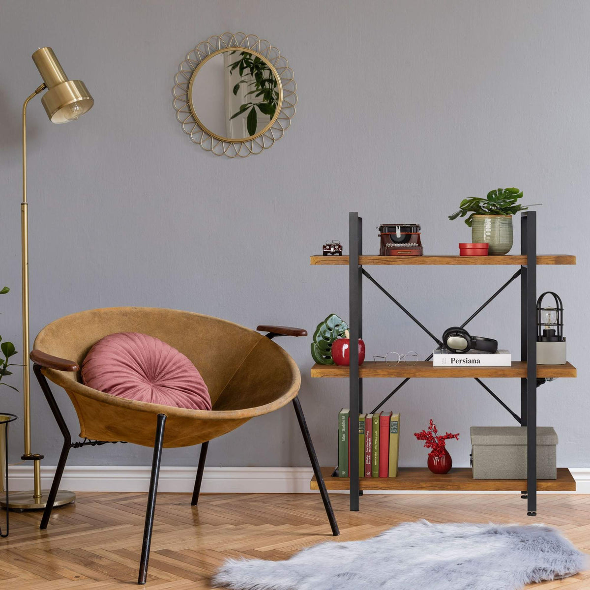 Shelf with 3 shelves