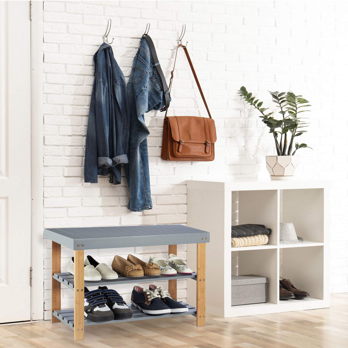 Shoe bench in bamboo gray