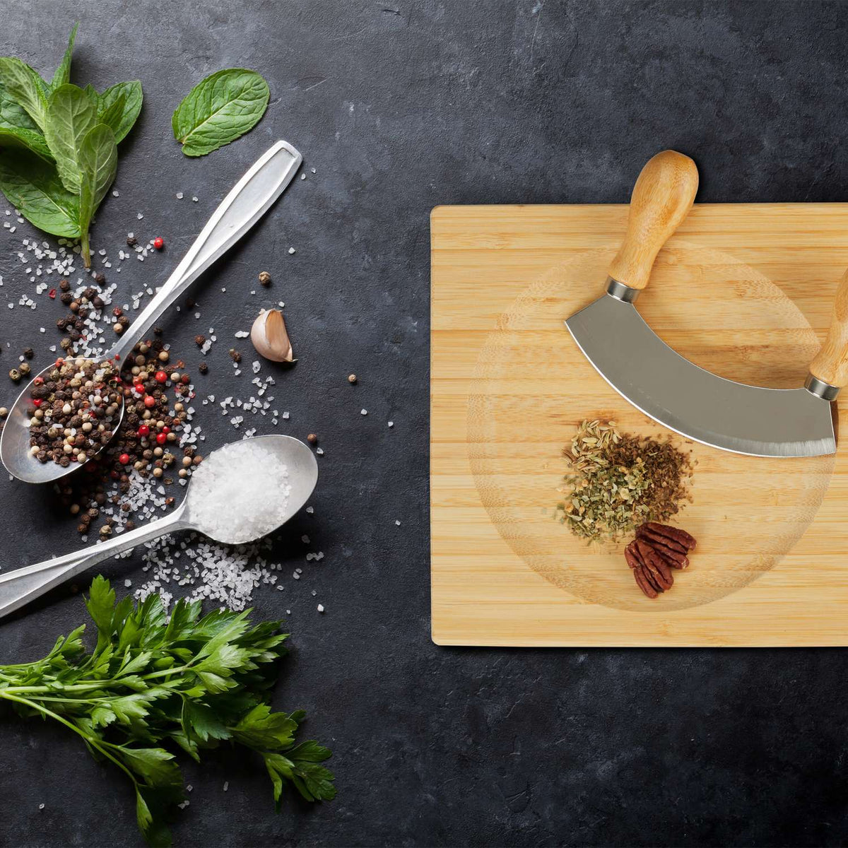 Single-edged rocking knife with board
