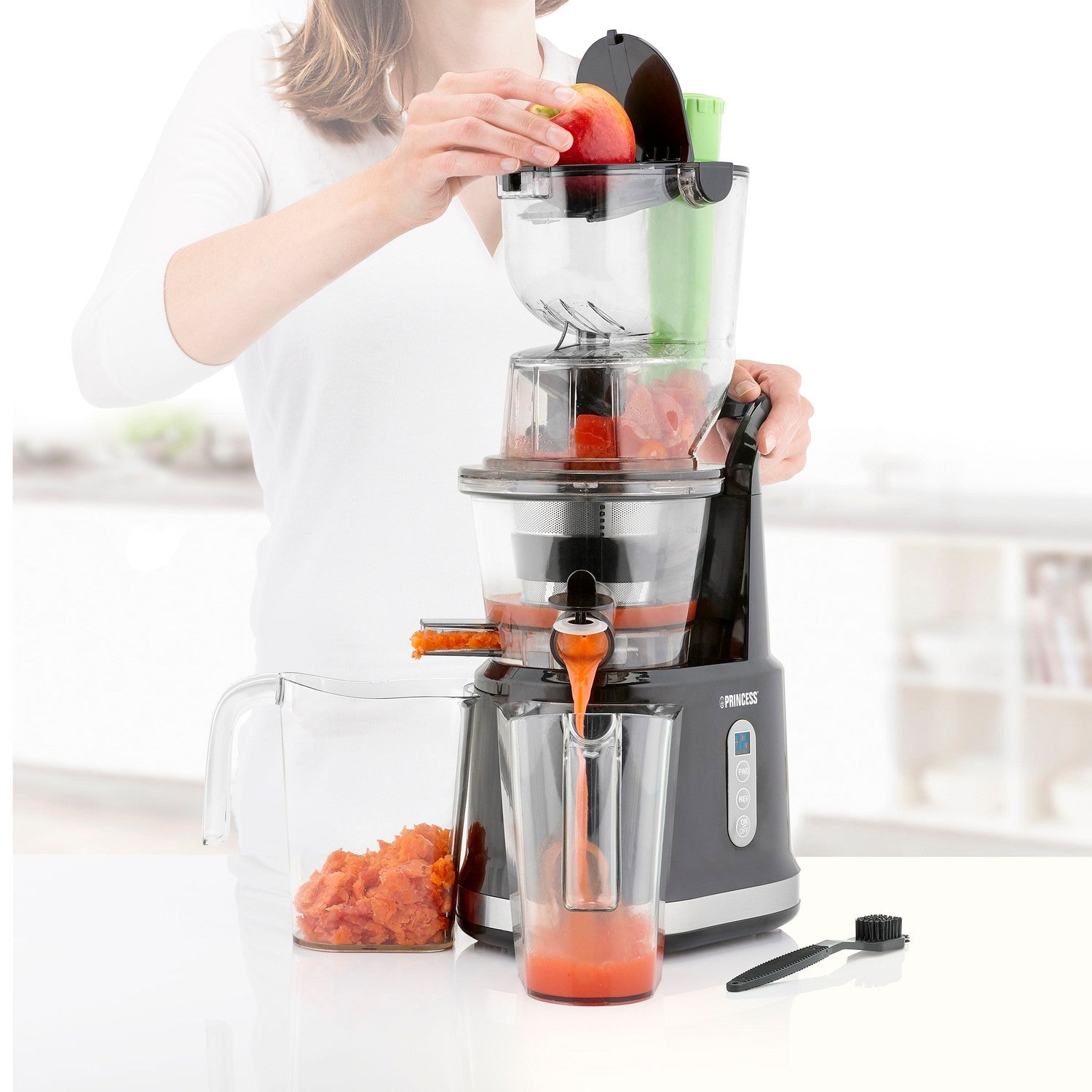 Slow Juicer 200W XXL Feeding hole