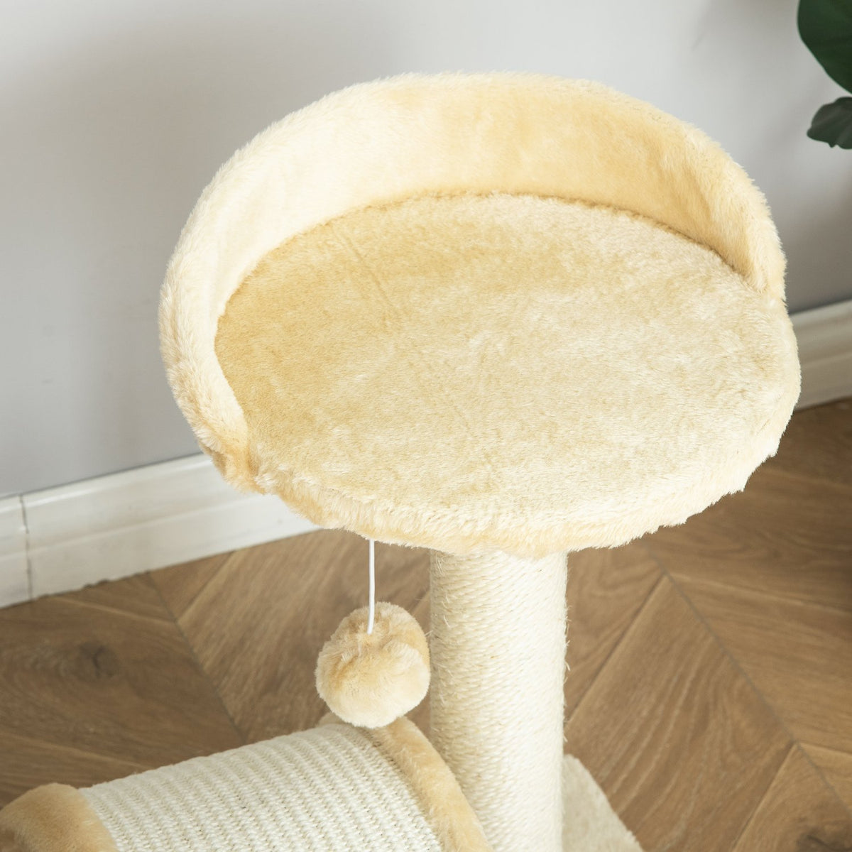 Small Scratching Post With Play Balls, Cat Scratching Post With Sisal Rope Scratching Poles, Beige, 35.5X37X46Cm