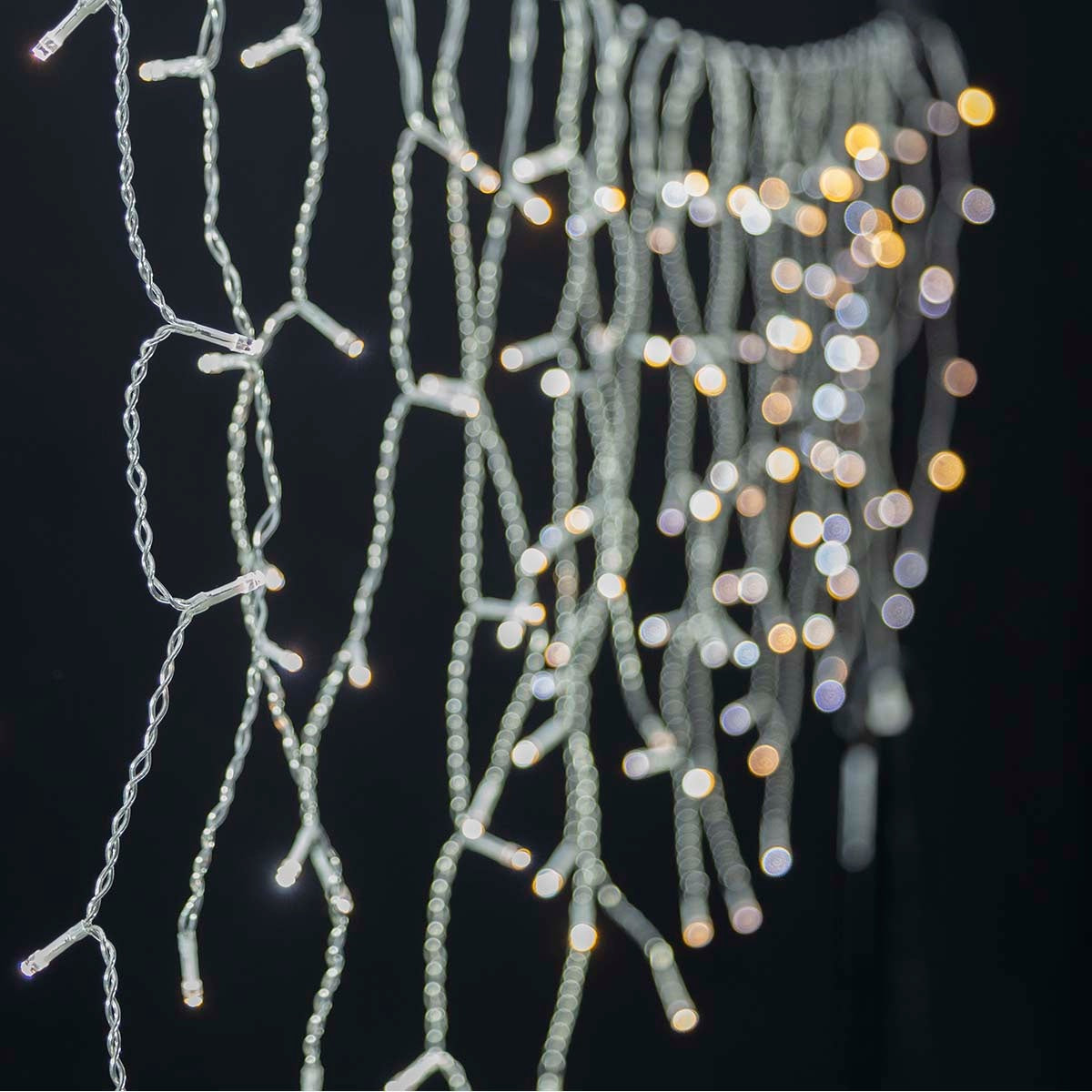 SmartLife Christmas Lighting | Icicles | Wi-Fi | Cold White | 240 LEDs | 5.00 m | Android™ / IOS