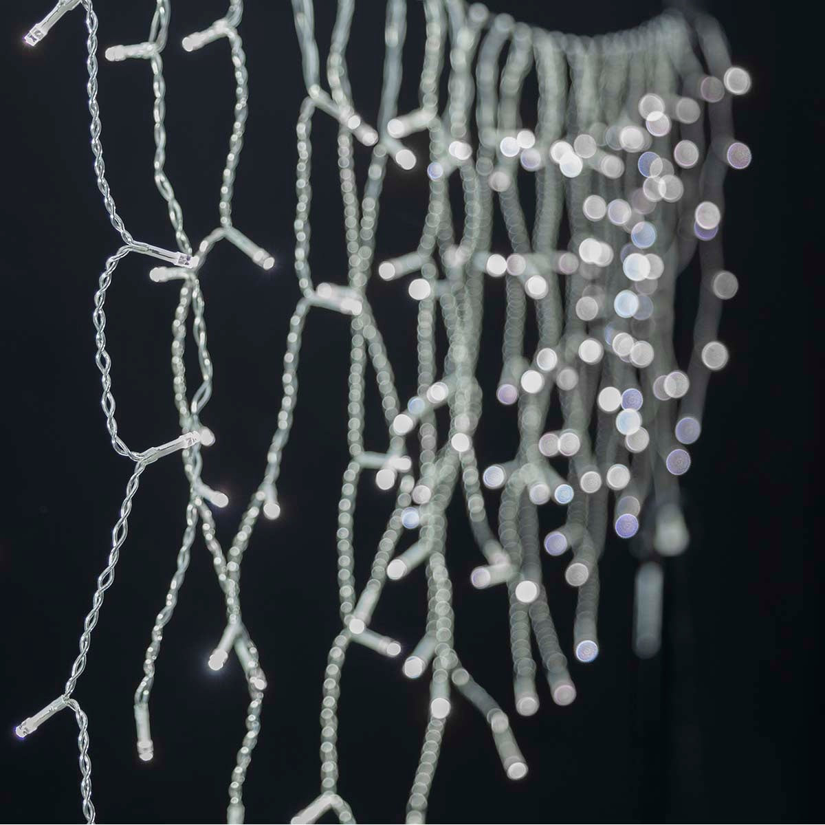 SmartLife Christmas Lighting | Icicles | Wi-Fi | Cold White | 400 LEDs | 8.00 m | Android™ / IOS