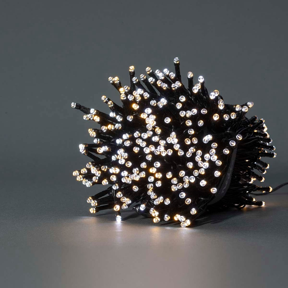 SmartLife Christmas Lighting | String | Wi-Fi | Warm to cool white | 400 LEDs | 20.0 m | Android™ / IOS
