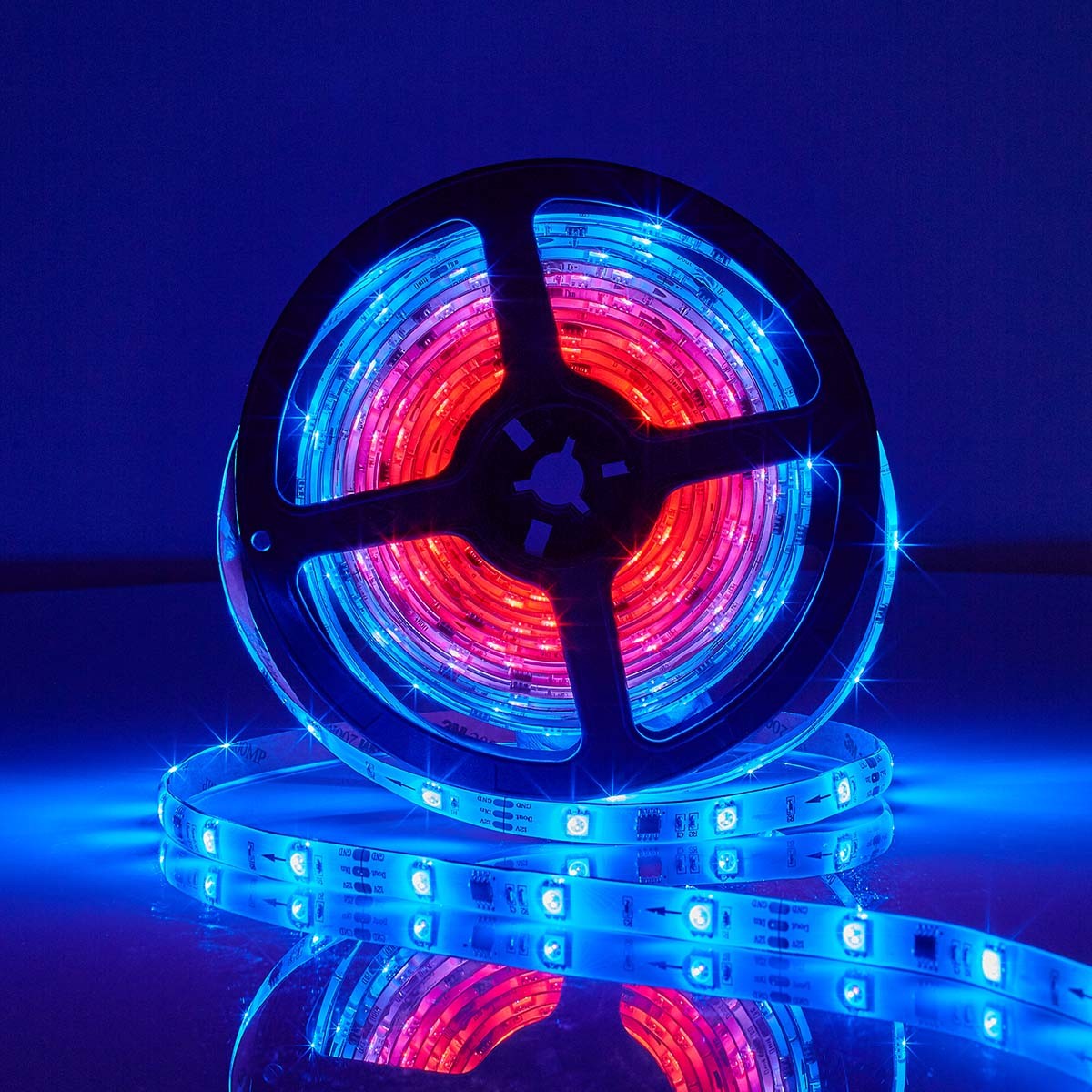 SmartLife LED Strip | Wi-Fi | Multicolored | SMD | 5.00 m | IP65 | 2700 K| 960 lm | Android™ / IOS