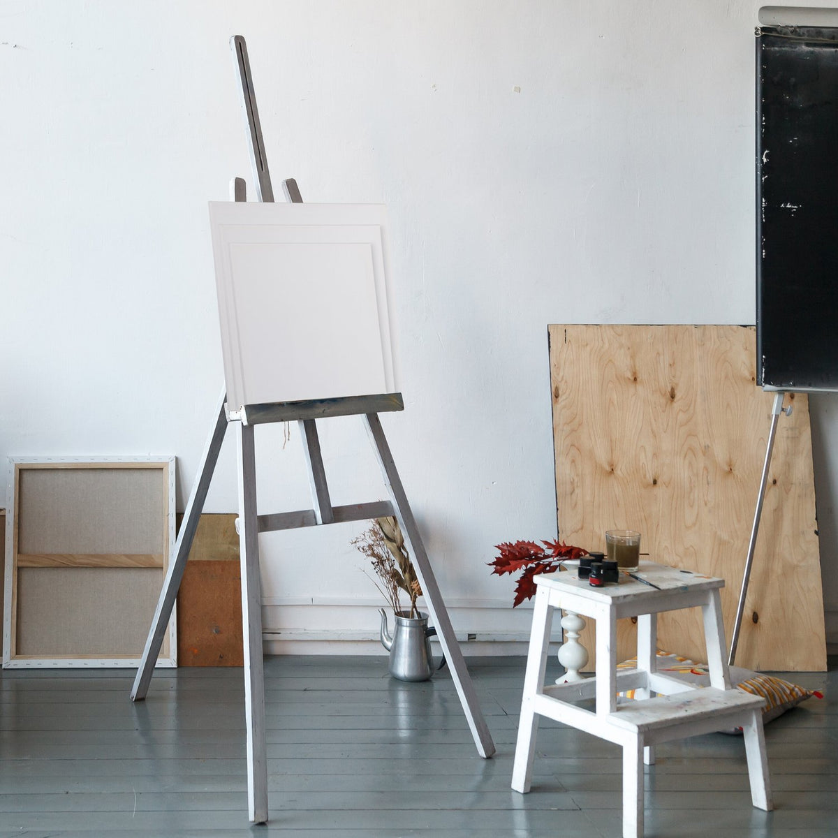 Square canvas set of 16
