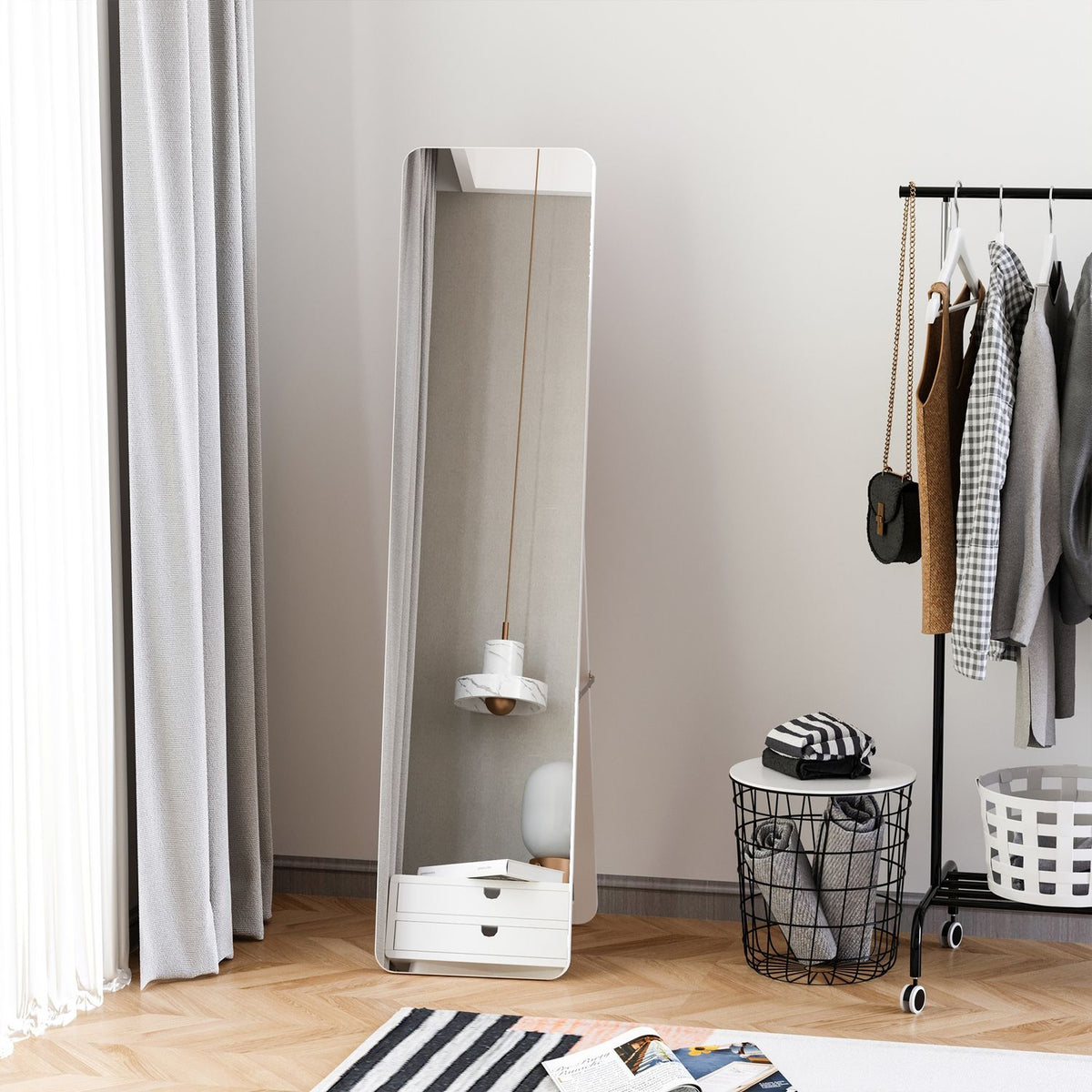 Standing Mirror, Full-Length Mirror With Folding Frame, Make-Up Mirror, Free-Standing Or Wall-Mounted, Stable For Living Room, Dressing Room