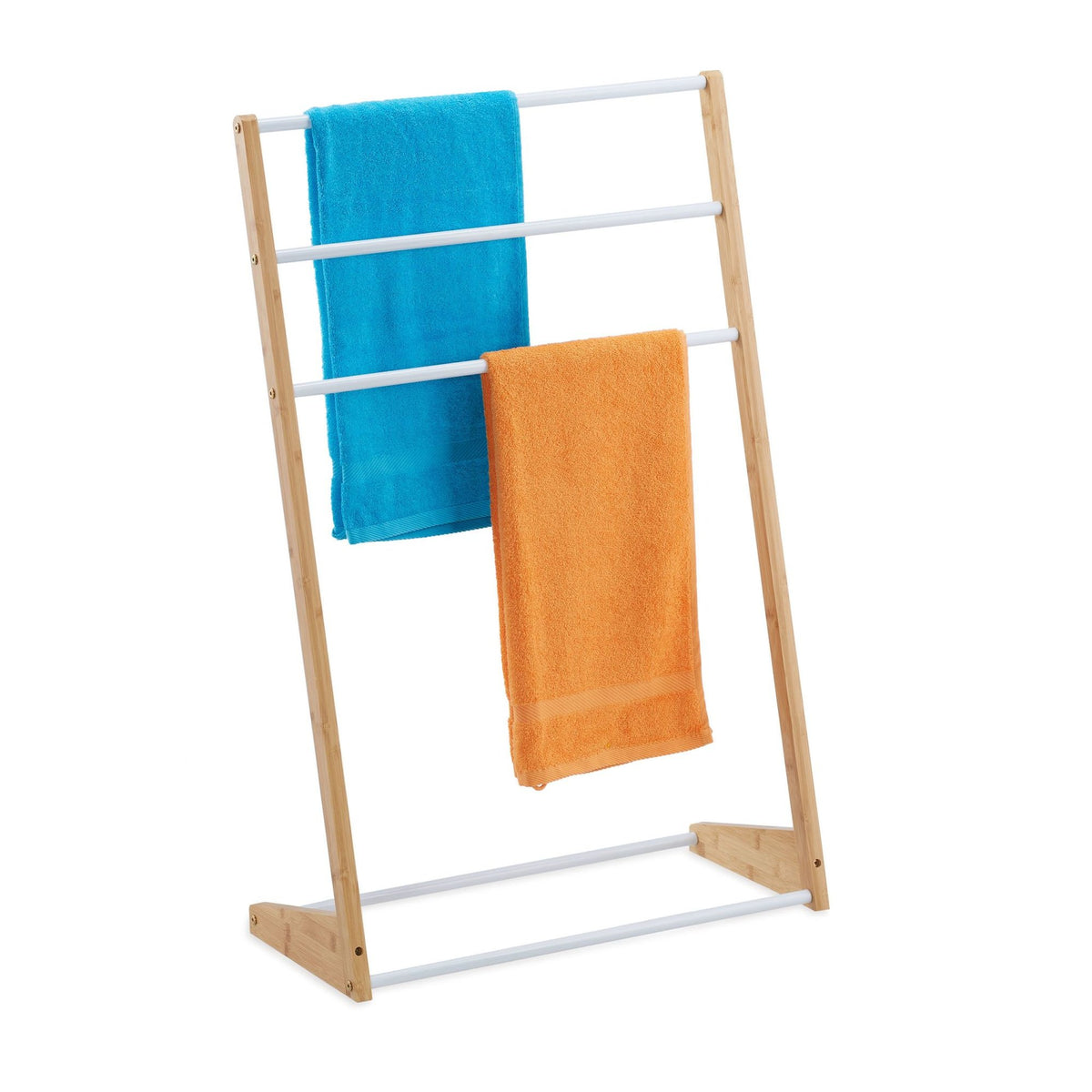 Standing towel rack