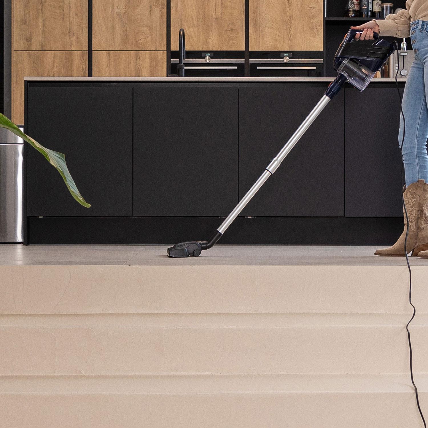Stick vacuum cleaner - Cyclone system 2 in 1 SZ-2318 with cord