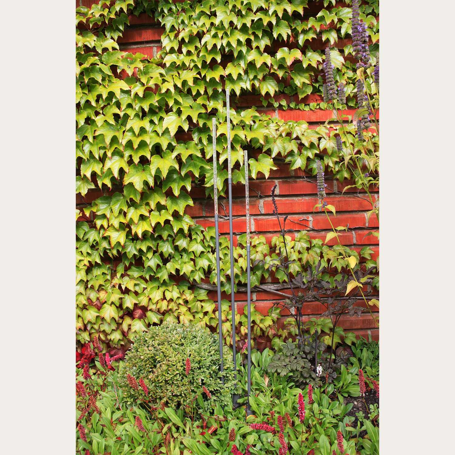 Stix Three narrow design light beams