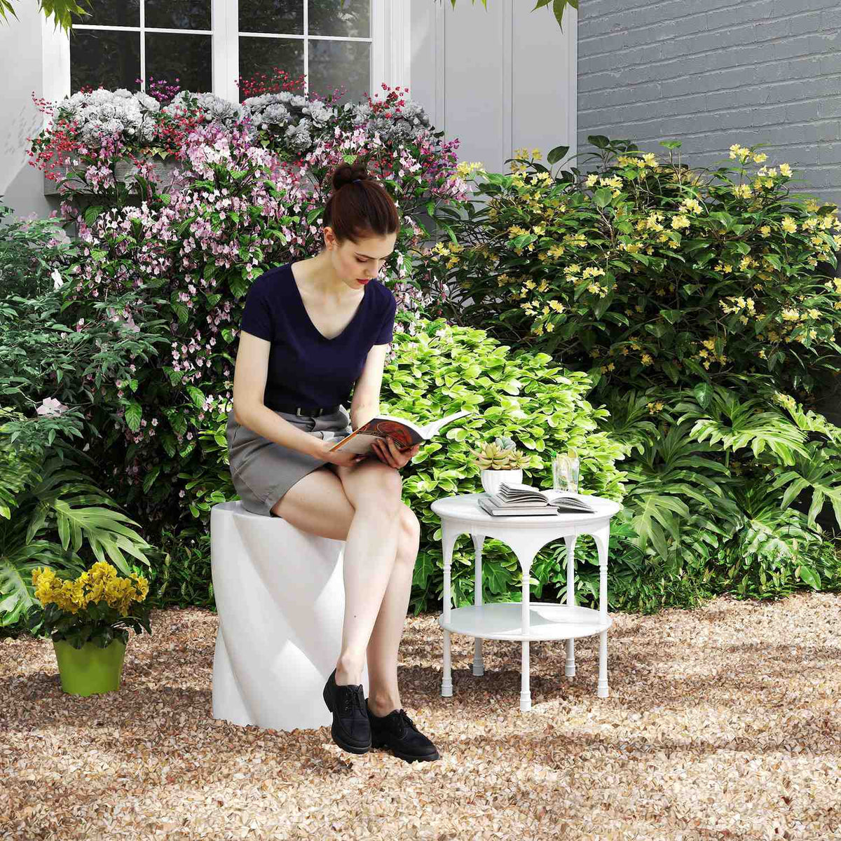 Stool made of ceramic in spiral shape, load capacity 120 kg, diameter 33 x 45 cm, weatherproof garden stool with lid, flower stool, footstool for outdoor camping, garden, terrace, balcony, white