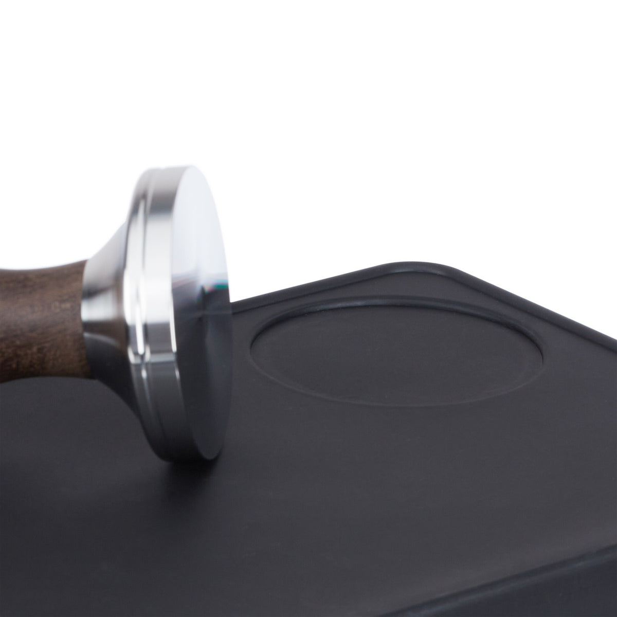 Tamper food with edge protection