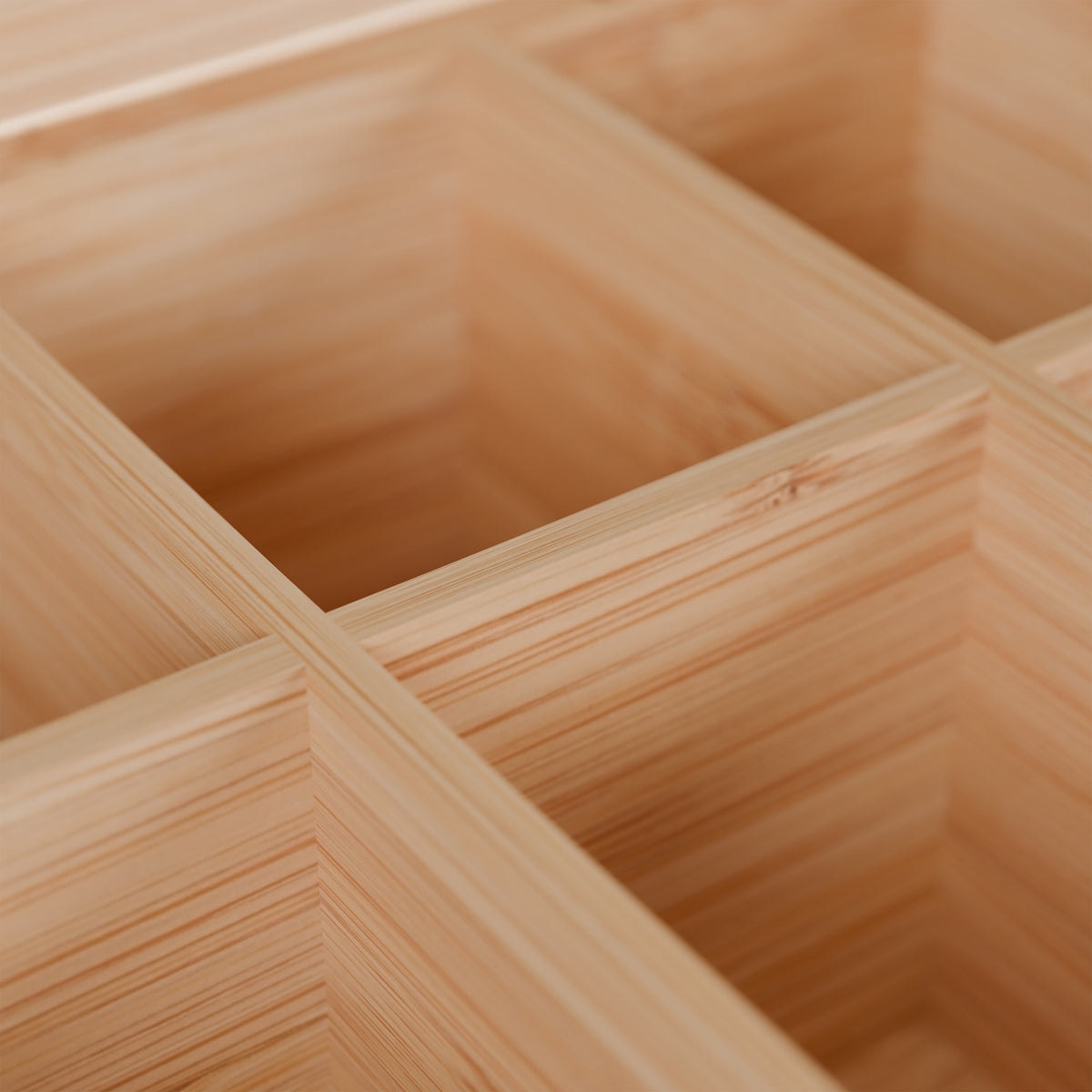 Tea box with 8 compartments