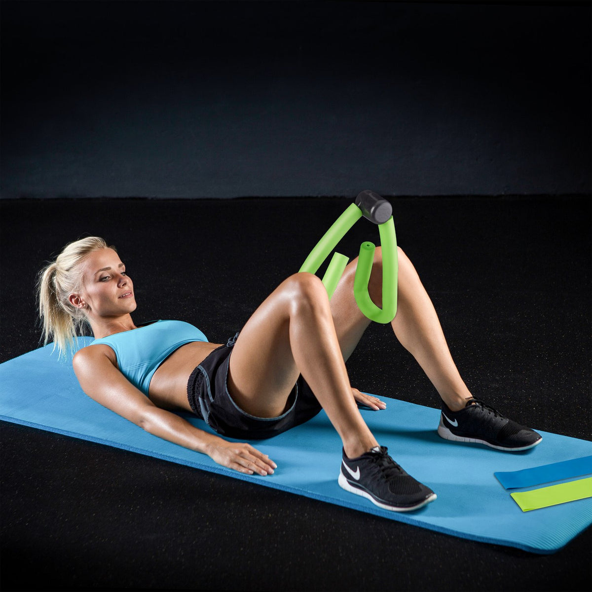 Thigh trainer & resistance band