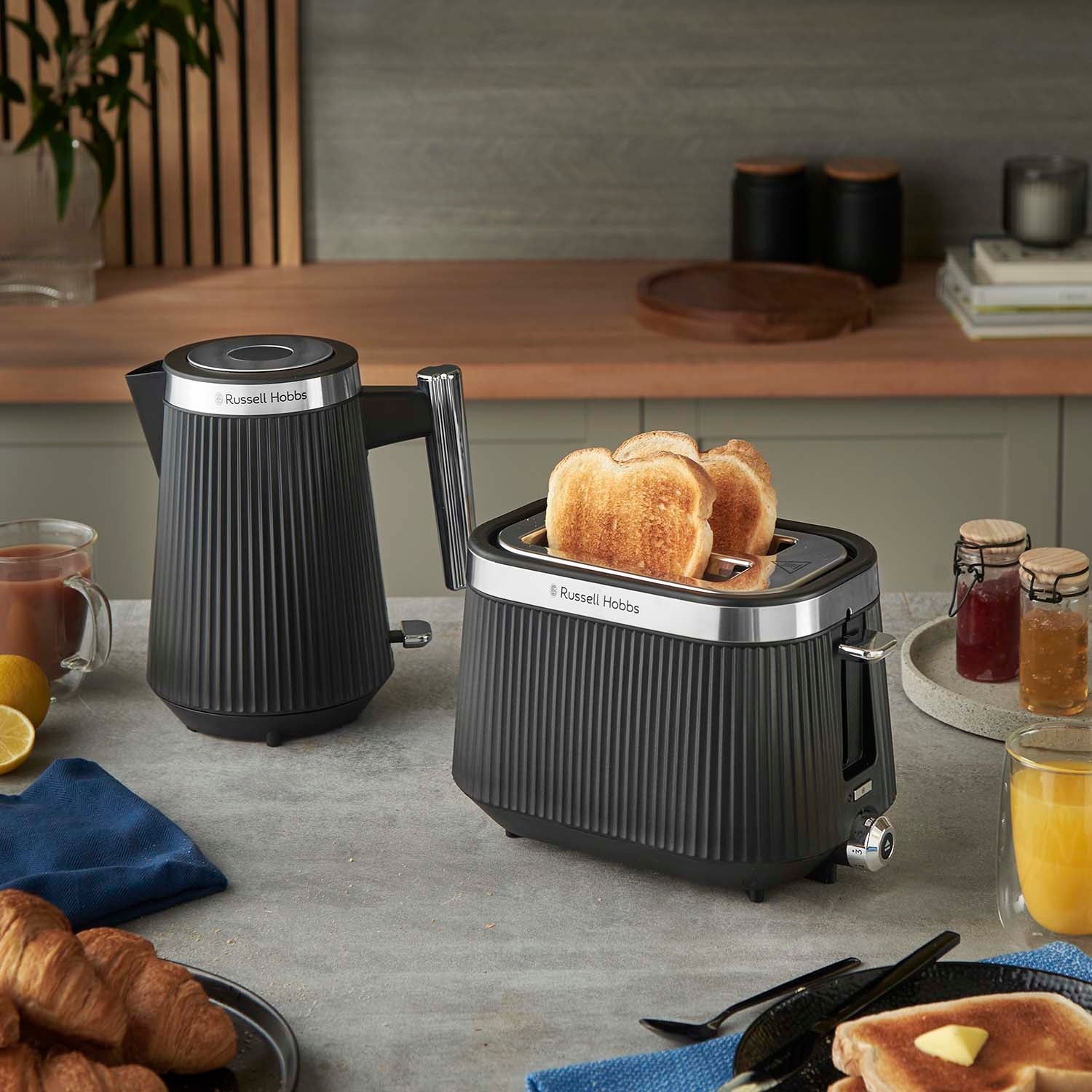 Toaster, 2-Slice, Black, Compact Design