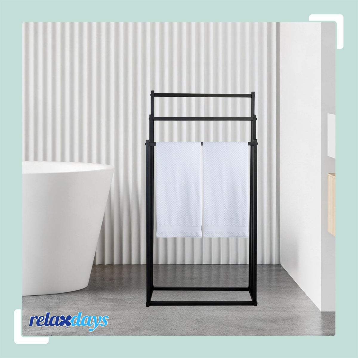 Towel Rack with 3 Metal Rods – Freestanding Design