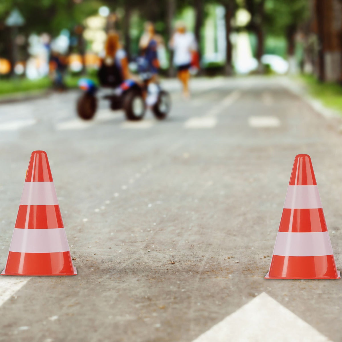 Traffic cone set in 10
