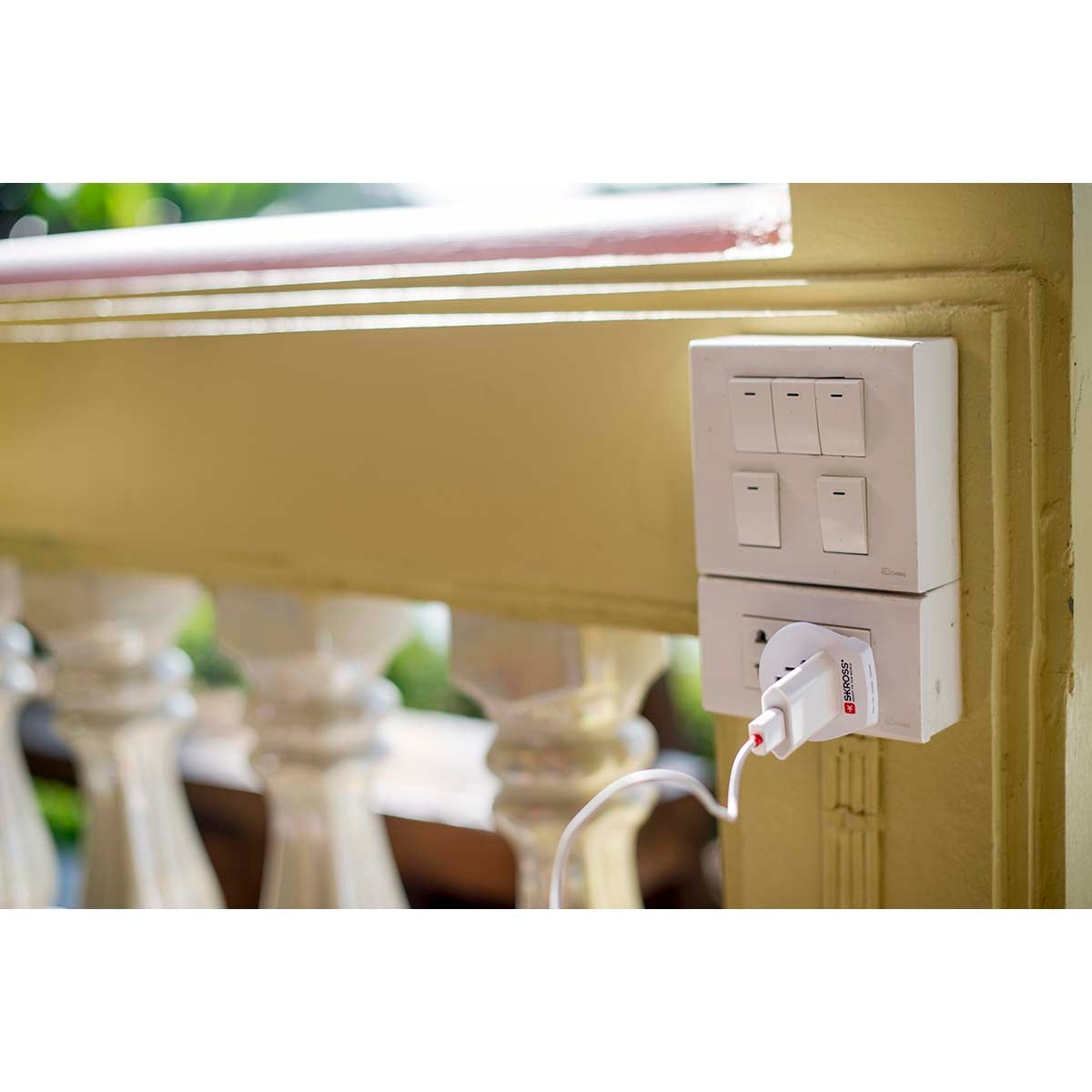 Travel Adapter World-to-Europe Grounded