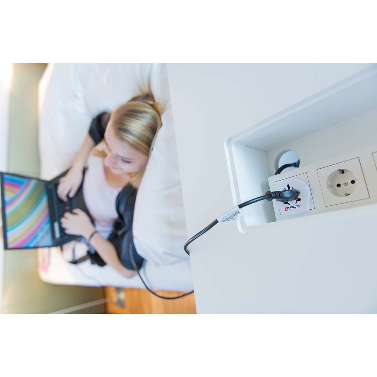 Travel Adapter World-to-Europe Grounded