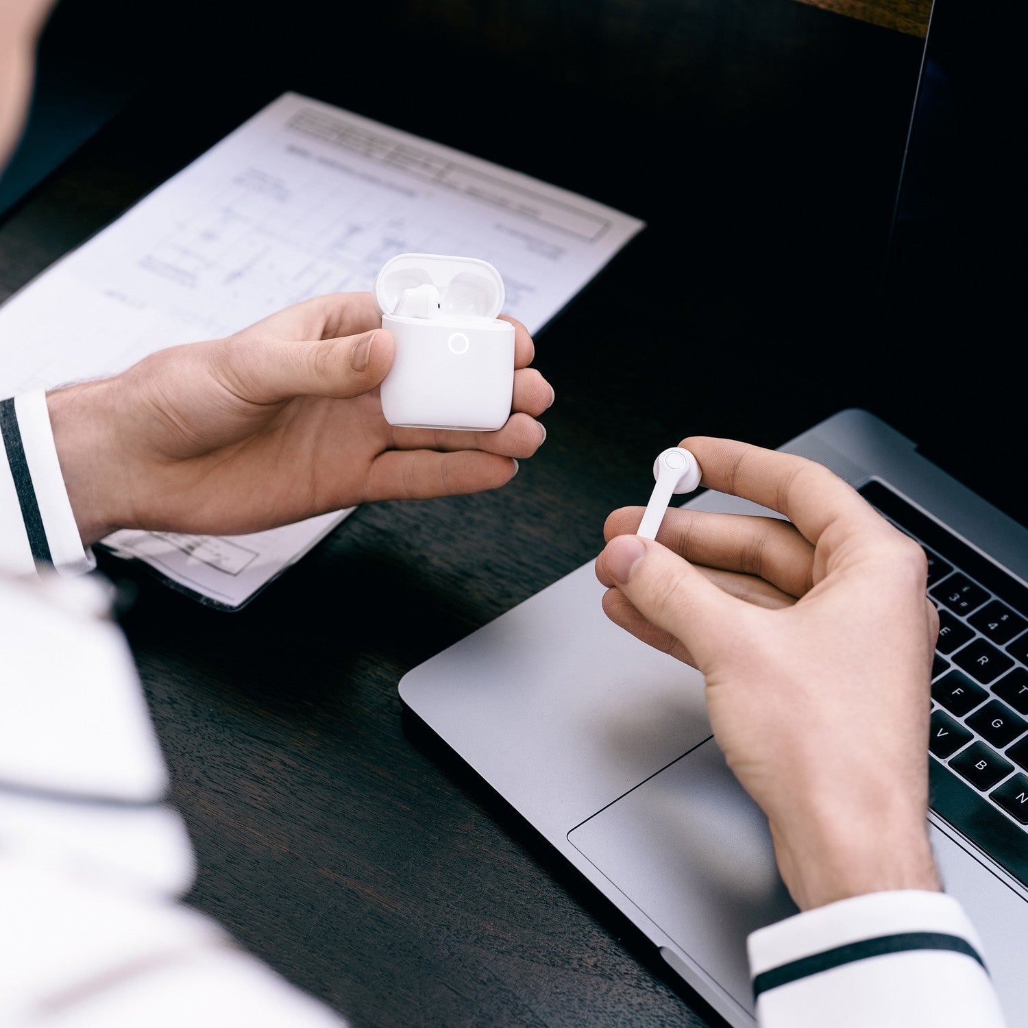 True Wireless In-ear White