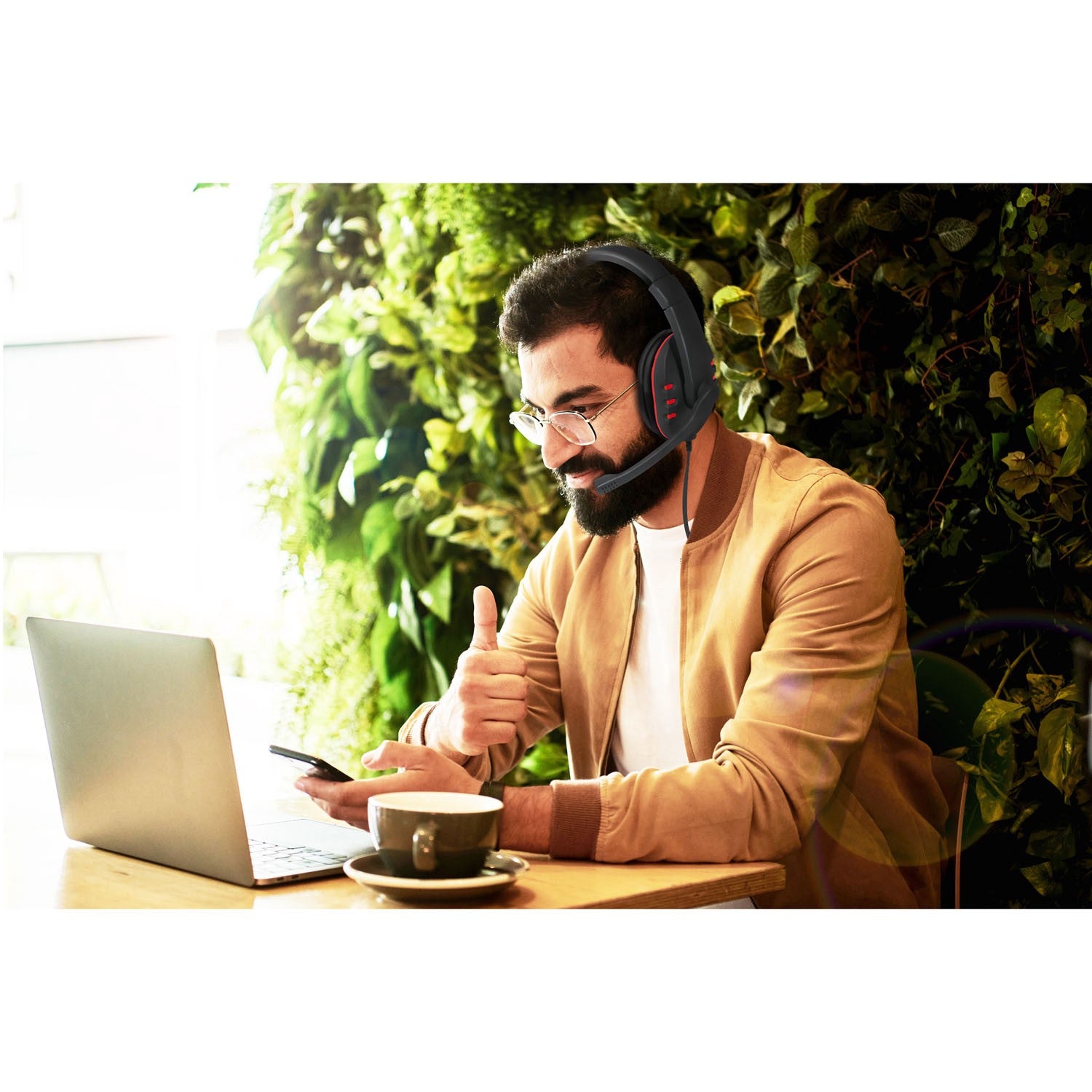 USB Gaming Headset with Flexible Mic, Black/Red