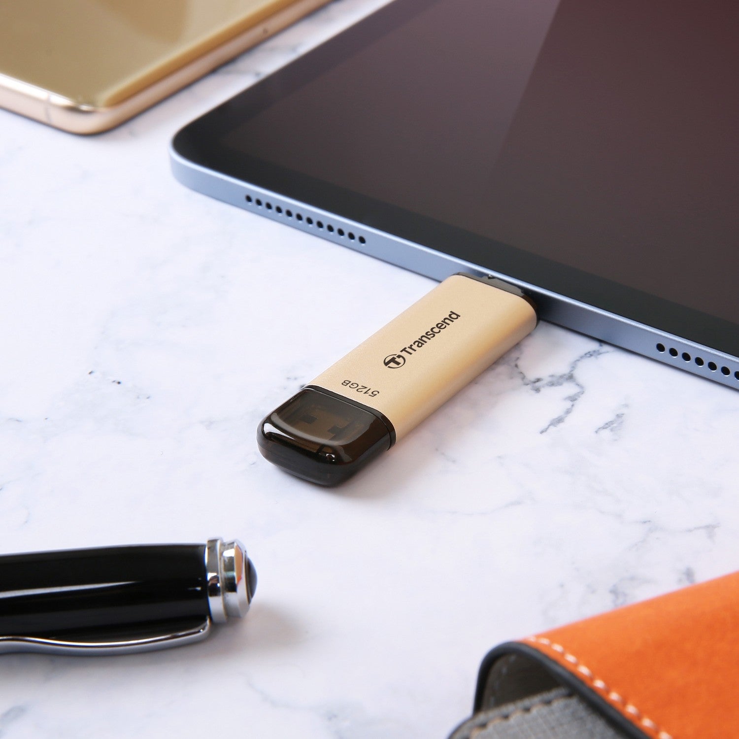 USB memory JF930C 2-in-1 (USB3.2/USB-C) 256GB