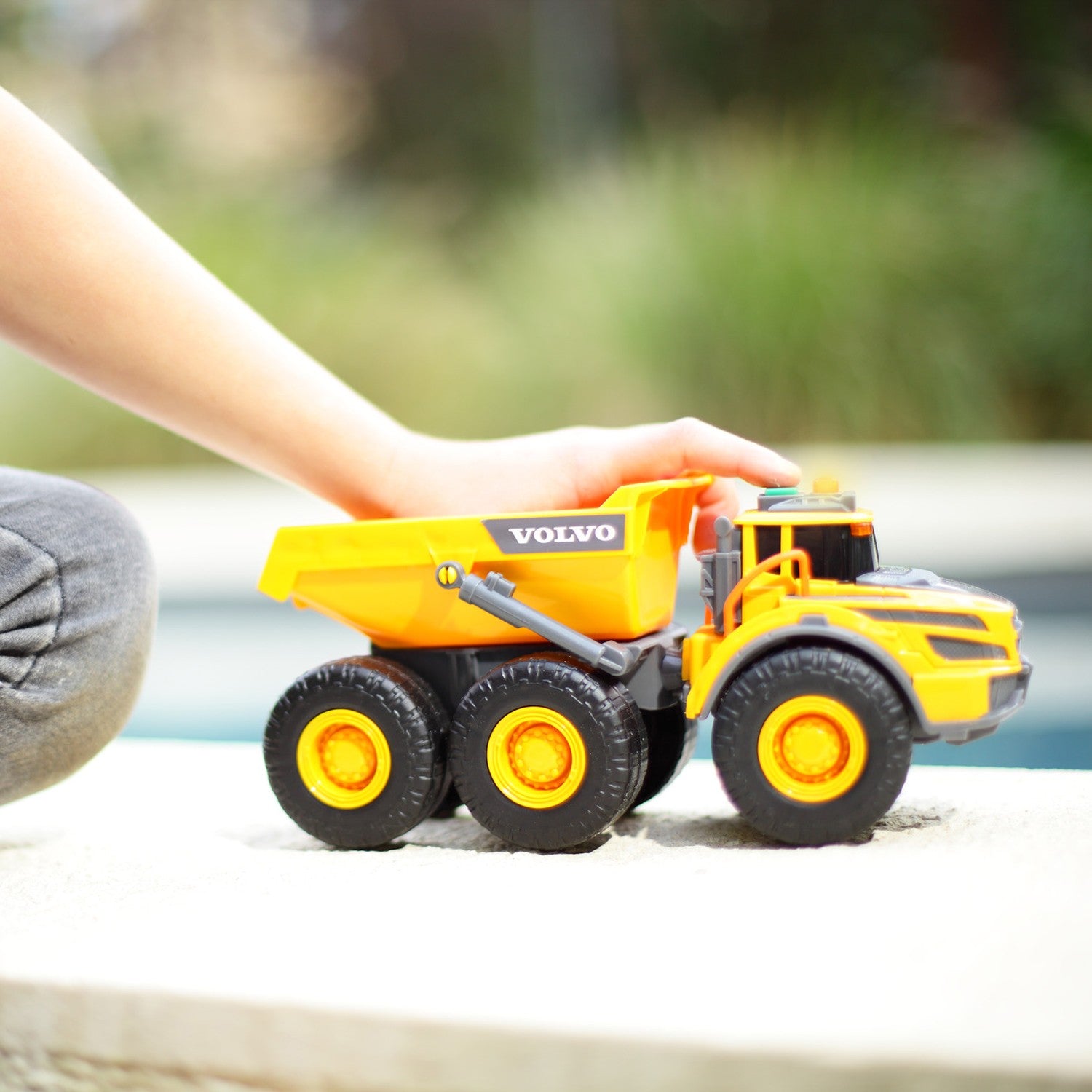 Volvo Articulated Hauler