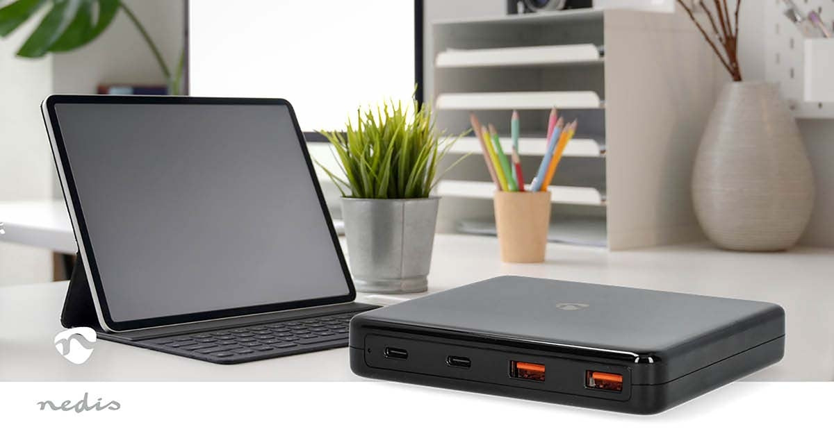 Wall Charger | 65 W | GaN | Quick charge feature | 1.5 / 2.0 / 3.0 / 3.25 A | Number of outputs: 4 | USB-A / USB-C™ | Euro | 1.50 m | Automatic Voltage Selection