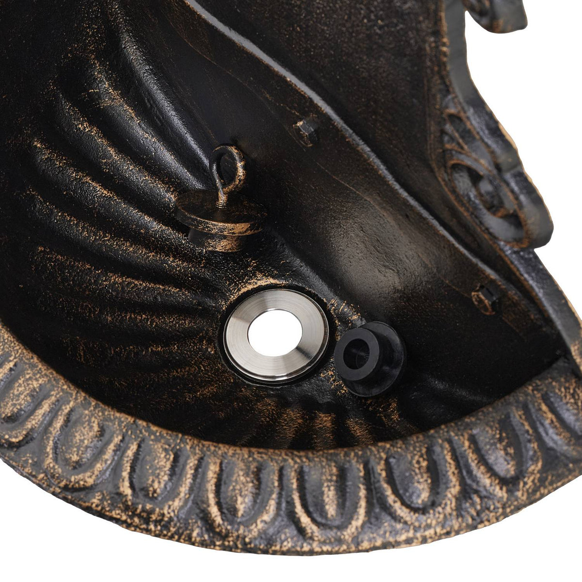 Wall-Mounted Cast Iron Garden Fountain with Tap